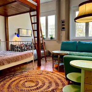 cosy-art-flat-2.inbudapesthotels.com/
